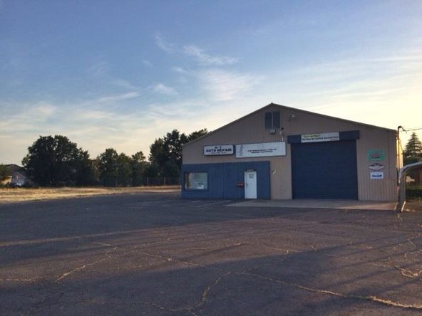 R & T automotive: 1030 Lake Blvd, Redding, CA 96003